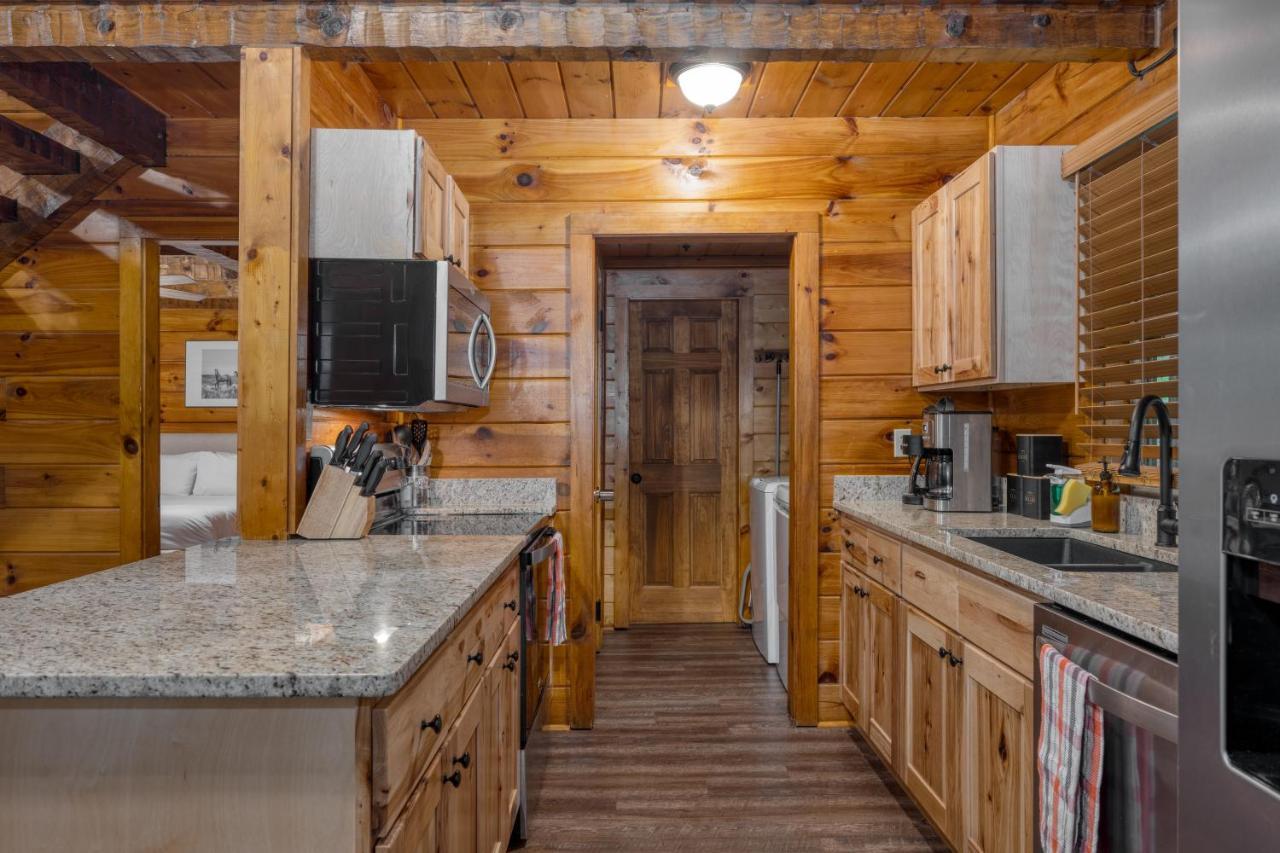 The Dudley Cabins By Avantstay เซอเวียร์วีล ภายนอก รูปภาพ