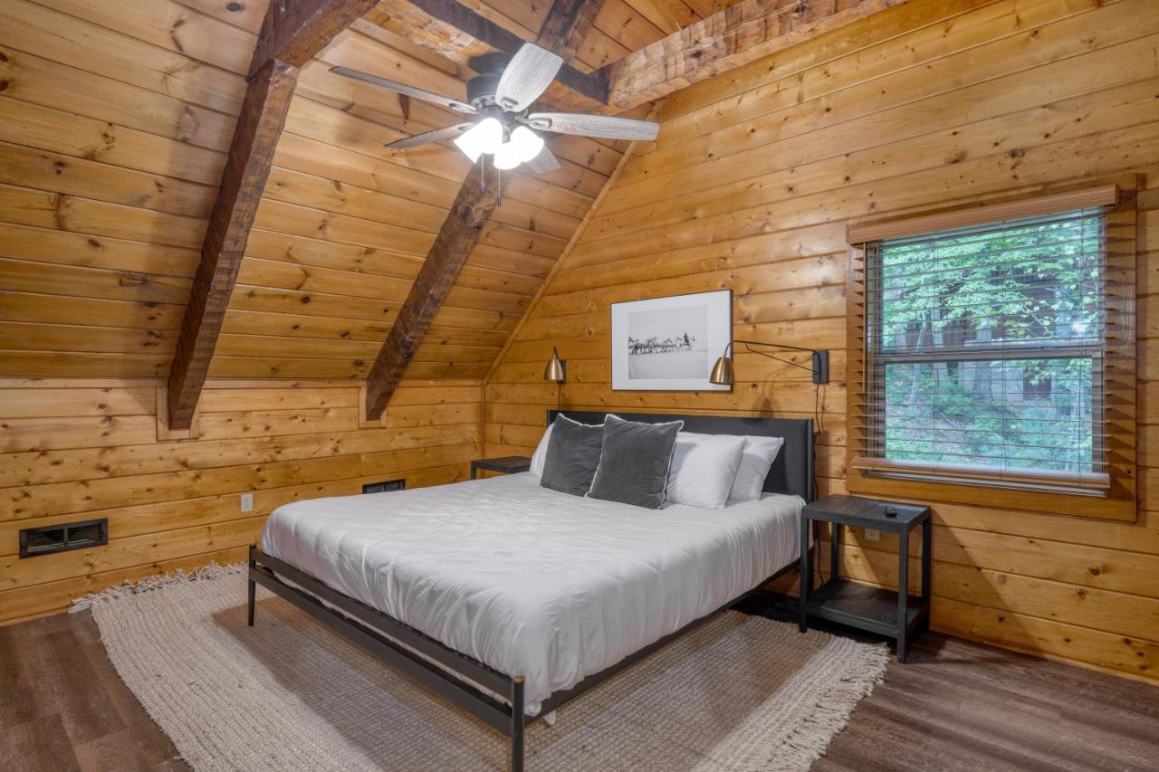 The Dudley Cabins By Avantstay เซอเวียร์วีล ภายนอก รูปภาพ