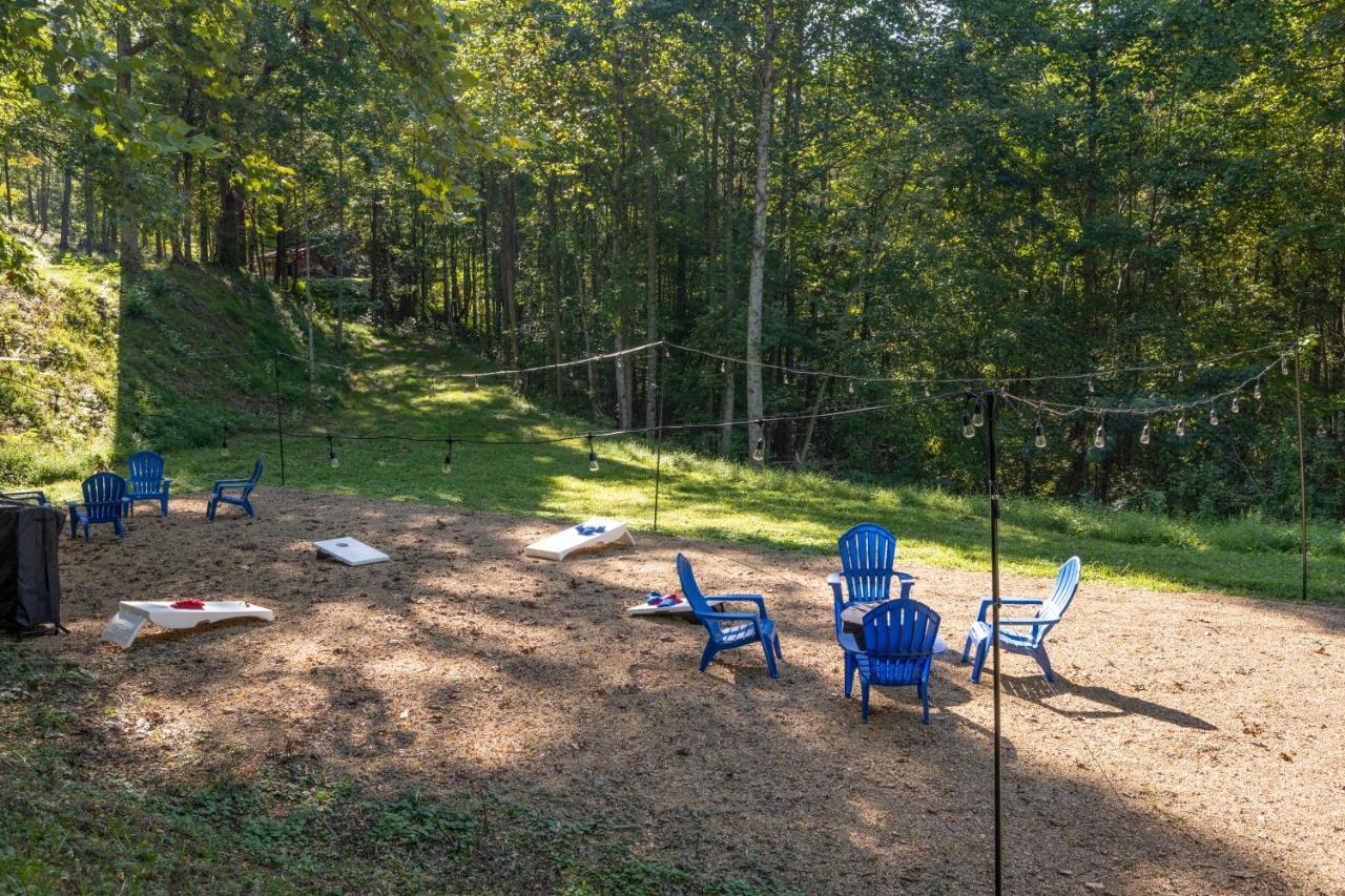 The Dudley Cabins By Avantstay เซอเวียร์วีล ภายนอก รูปภาพ